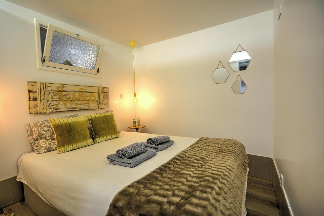 Traditional Apartment With A Terrace, Ac And Fast Internet Lisbon Luaran gambar