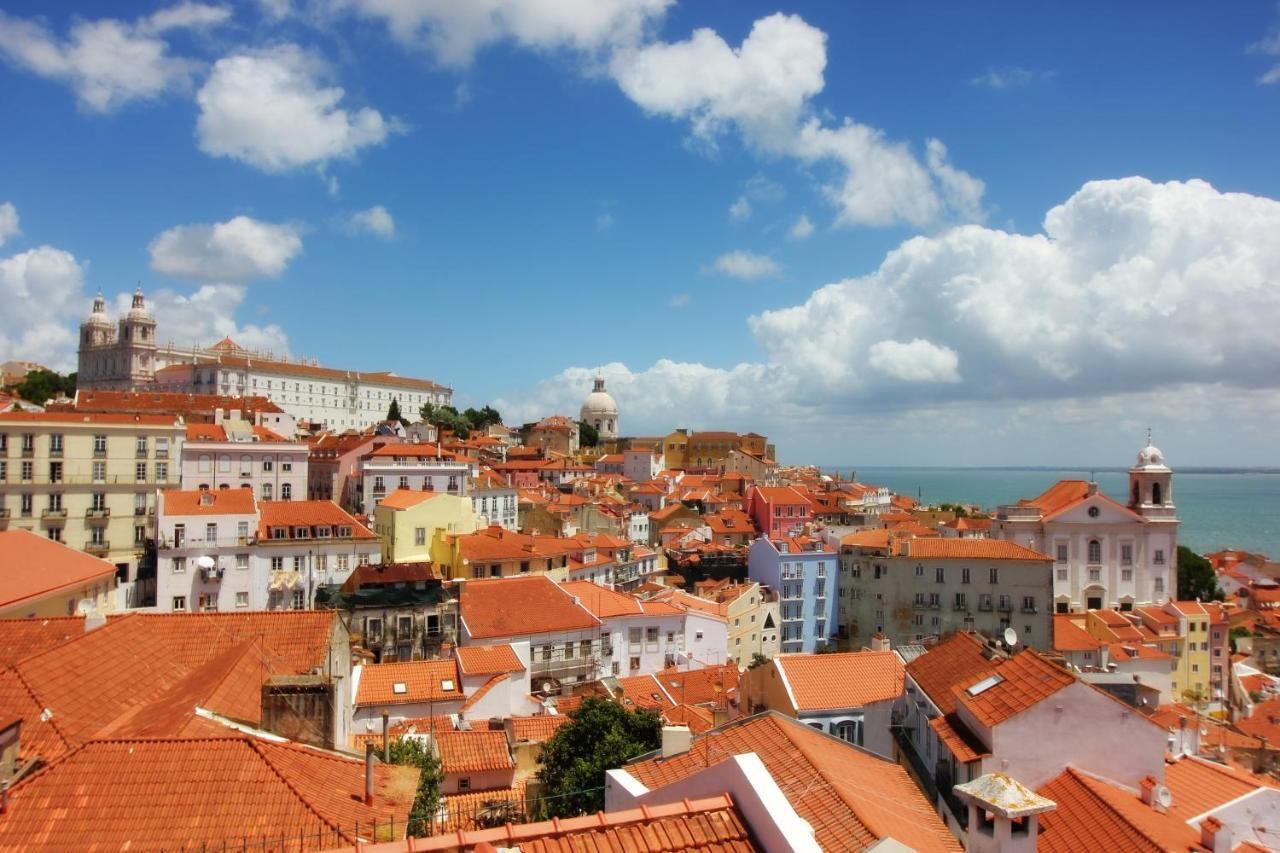 Traditional Apartment With A Terrace, Ac And Fast Internet Lisbon Luaran gambar