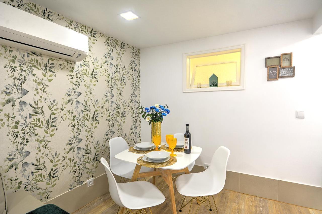 Traditional Apartment With A Terrace, Ac And Fast Internet Lisbon Luaran gambar